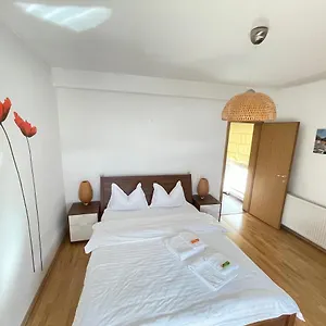 Centru Unirii Luxury Vip Apartament 2 70 Mp Et 3 Parcare Subterana Privata Incalzita Iarna Si Climatizata Vara Doar Cu Rezervare In Limita Locurilor Disponibile ! Proprietate In Regim Hoteliep - Nu Are Bucatarie ! Apartament